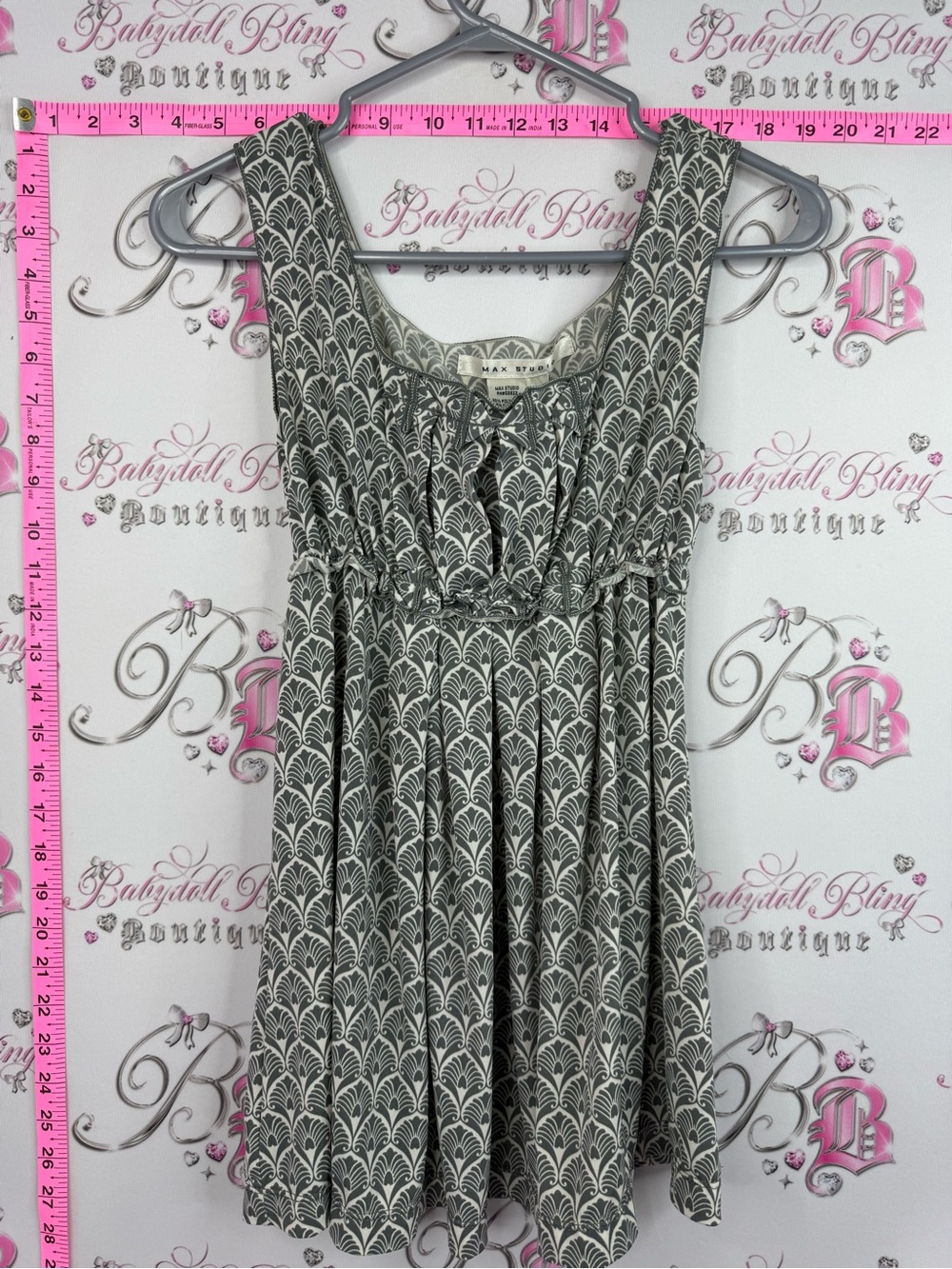 Max Studio tank top grey White Sleeveless Patterned Empire Aztec paisley